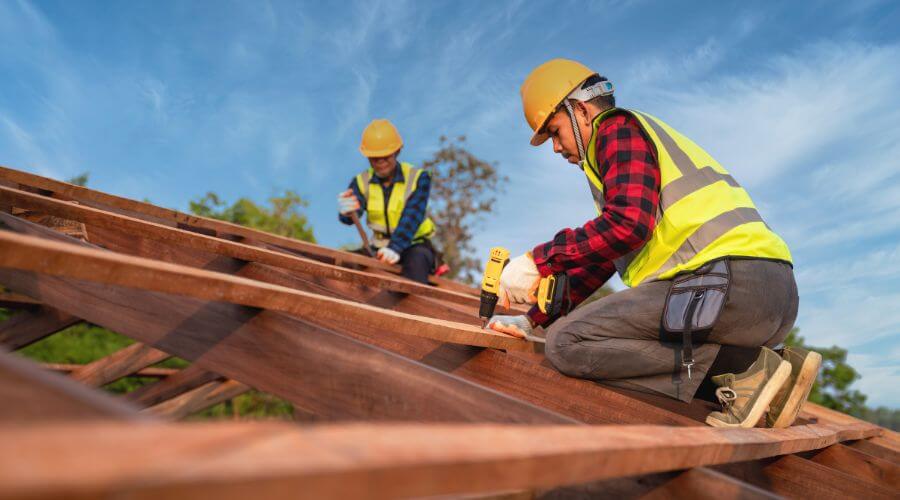 Expert Emergency Roof Repairs services in Danforth, IL